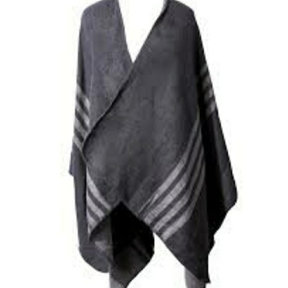 BB Dakota Poncho